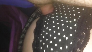 Sexo xvídeo pornô de graça com Petite Aaliyah Love LIVE